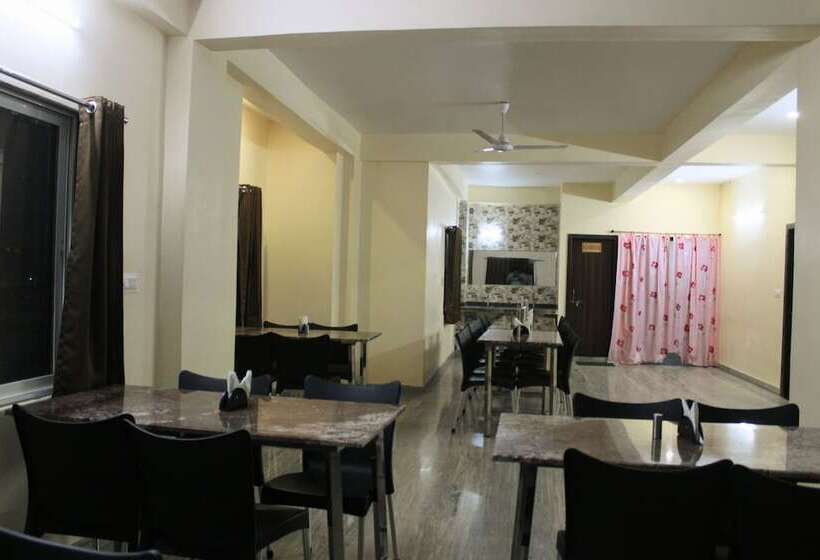 Maruti Group Of Hotels   Hotel Shri Naman