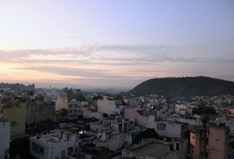 Maruti Group Of Hotels   Hotel Shri Naman