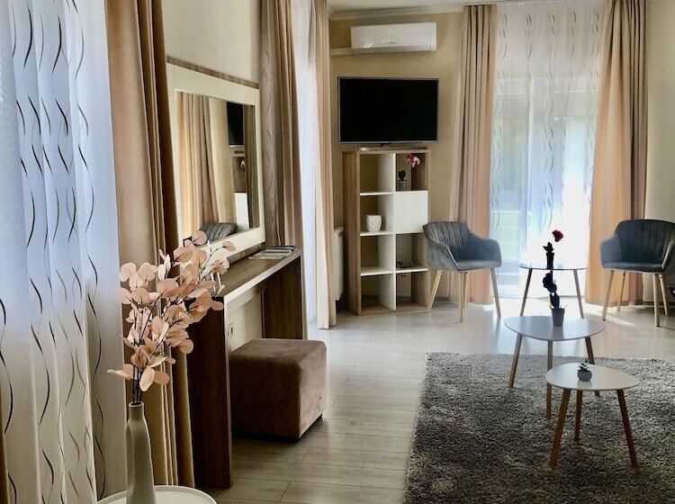 פנסיון Alenso Guesthouse Hévíz