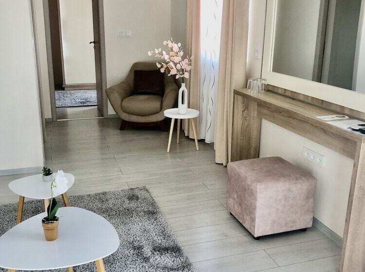 פנסיון Alenso Guesthouse Hévíz