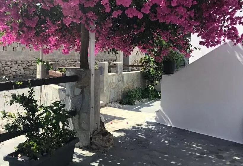 Majatalo Kamara Rooms In Naousa