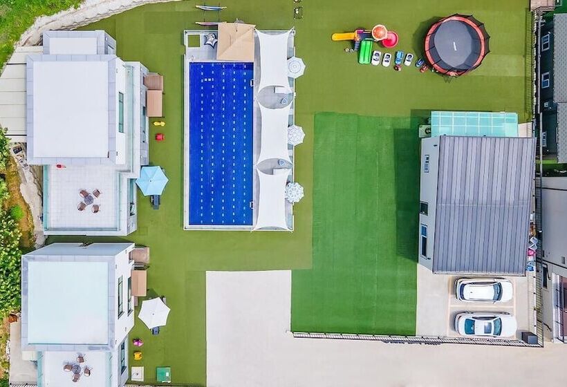 펜션 Gapyeong Staykidspoolvilla