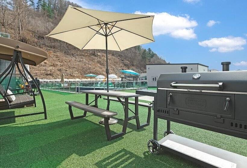 펜션 Gapyeong Staykidspoolvilla