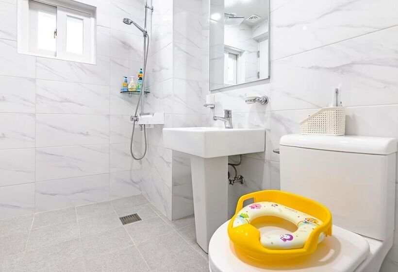 펜션 Gapyeong Staykidspoolvilla