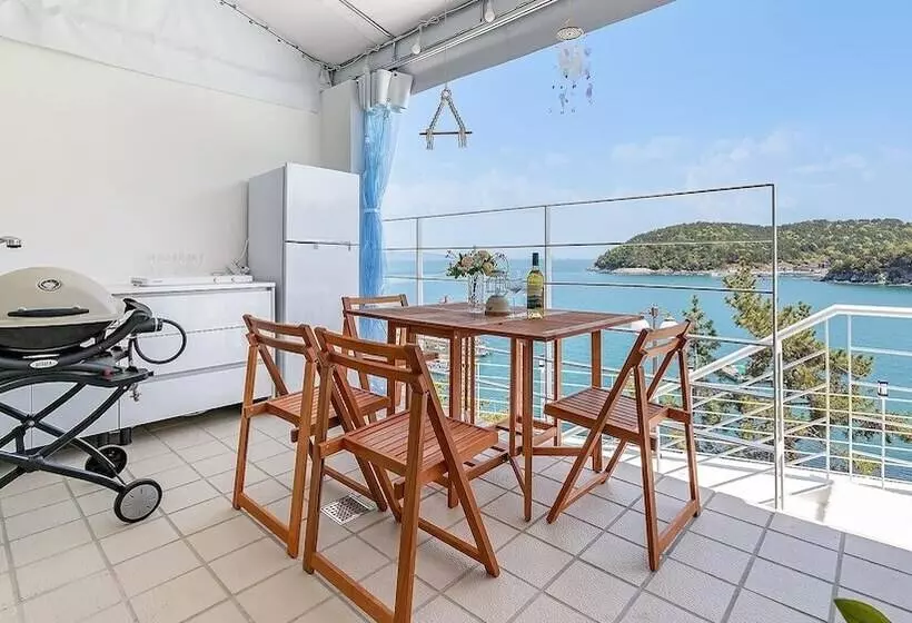 پانسیون Yeosu Nukim Poolvilla