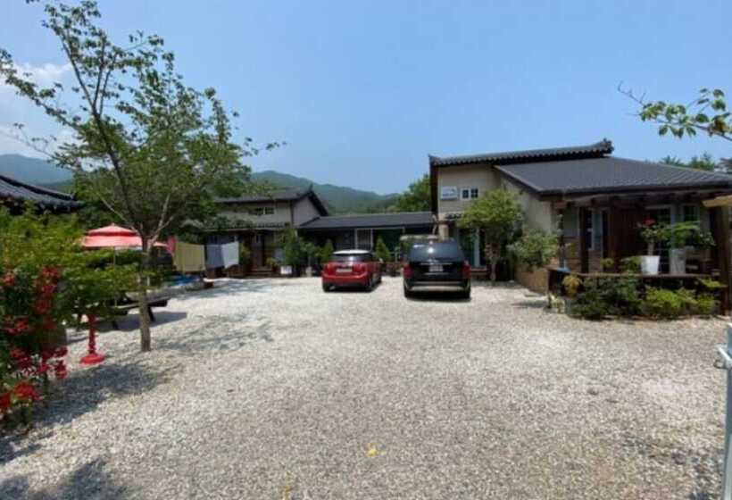Sogeumgang Naetmulsori Pension