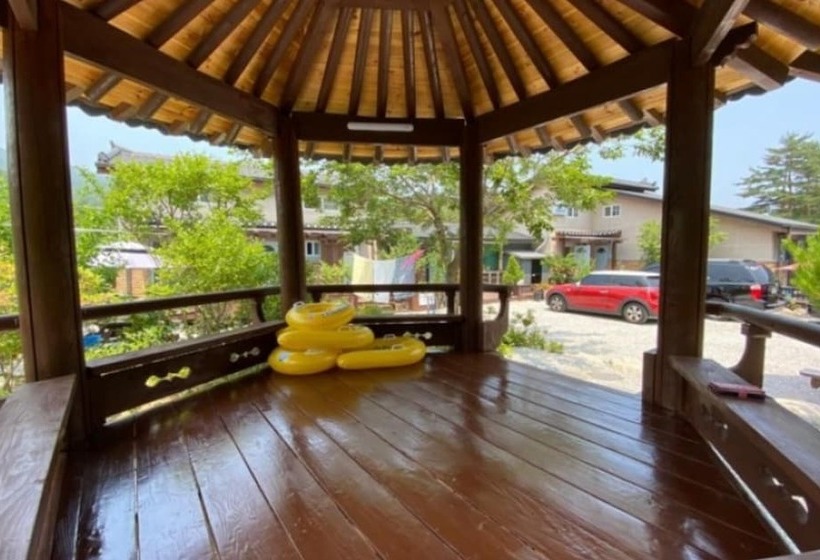 Sogeumgang Naetmulsori Pension