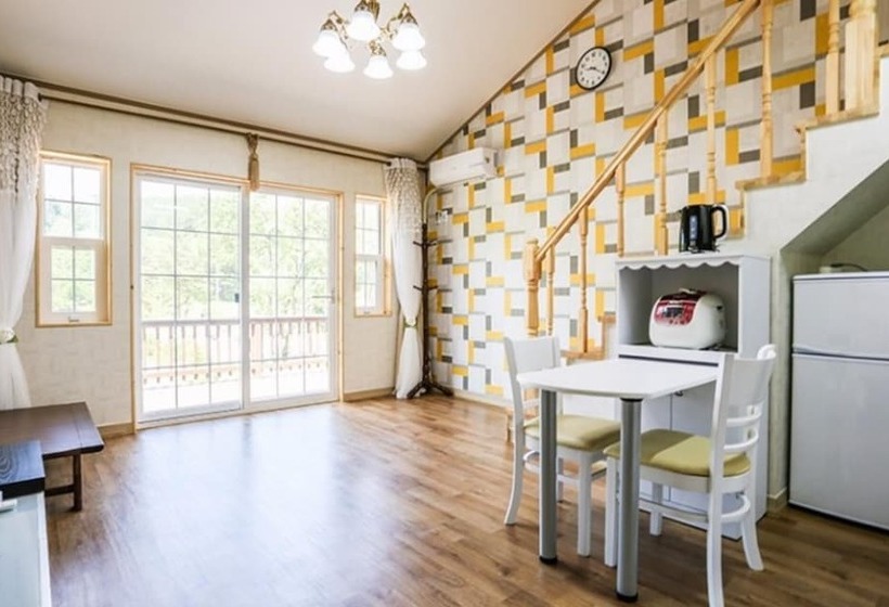 Sogeumgang Naetmulsori Pension