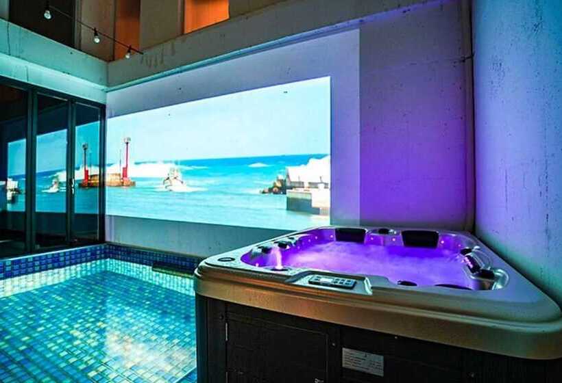 Gapyeong Junghwa Yeogak Pension