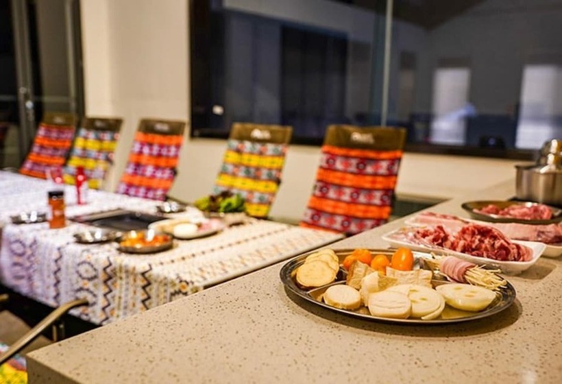 Gapyeong Junghwa Yeogak Pension