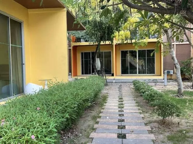 Hotelli Bangkok Grand Resort