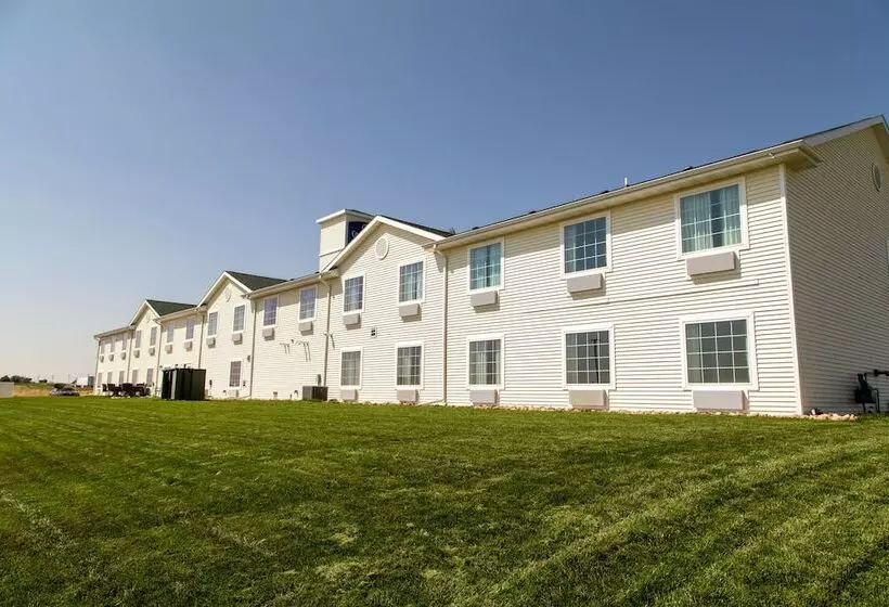 Hotelli Cobblestone Inn & Suites  Springfield