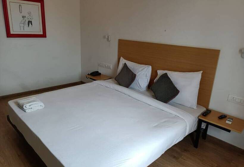 ホテル Dbr Suites, Sarjapur Road