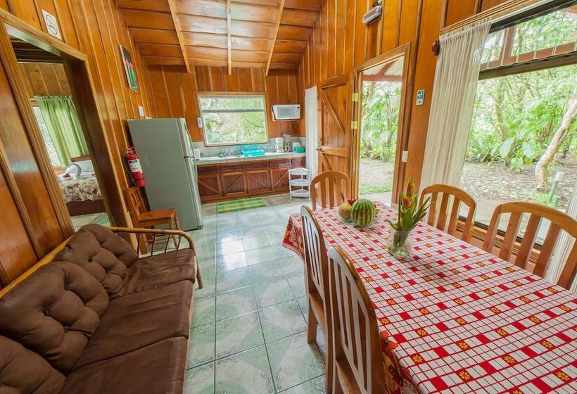 ホテル De Cabañas Valle Campanas