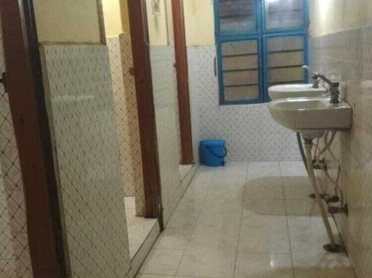 هتل Goroomgo Ansari House Bodhgaya