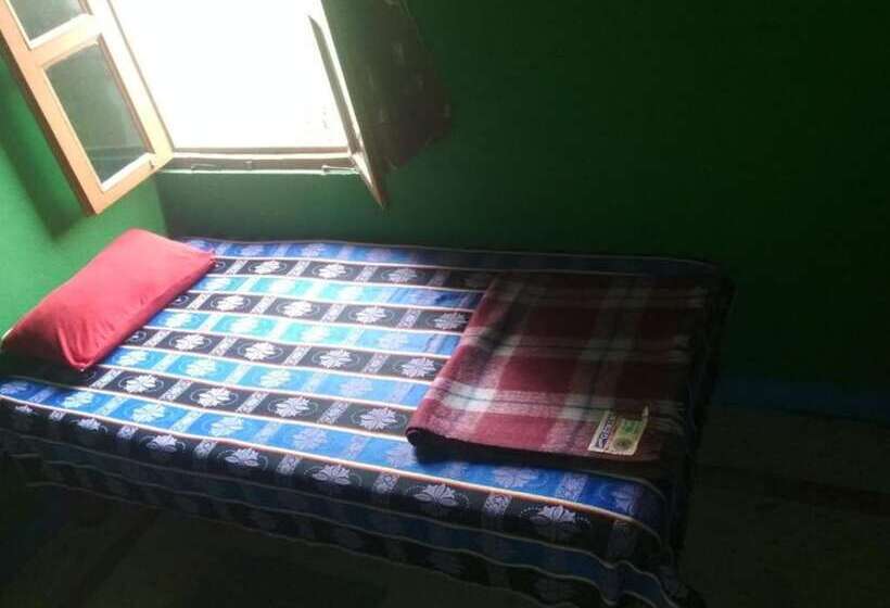 هتل Goroomgo Ansari House Bodhgaya