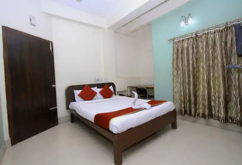 ホテル Goroomgo Blue Moon Guest House Guwahati