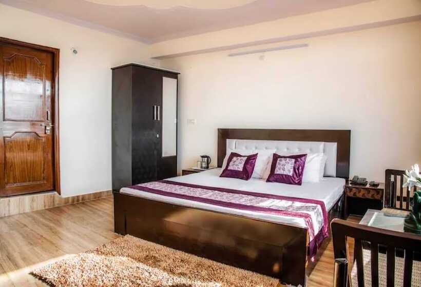 فندق Goroomgo Chandwick View Shimla