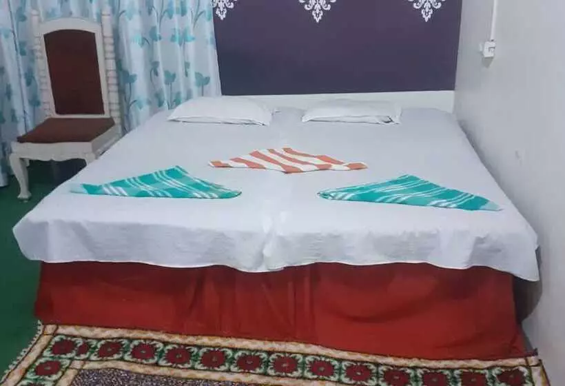 Hotelli Goroomgo Fish King S Gorakhpur