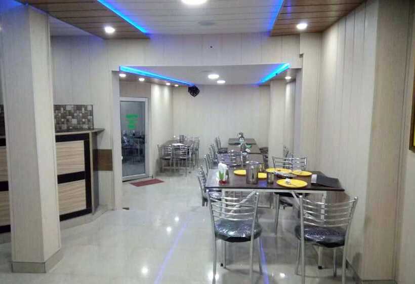 هتل Goroomgo Galaxy Inn Manali