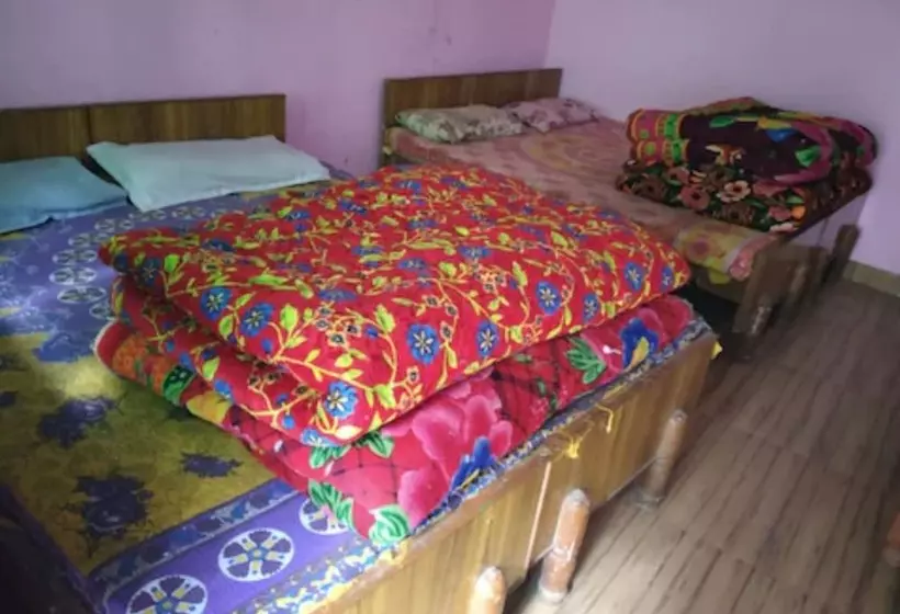 ホテル Goroomgo New Basera Kedarnath