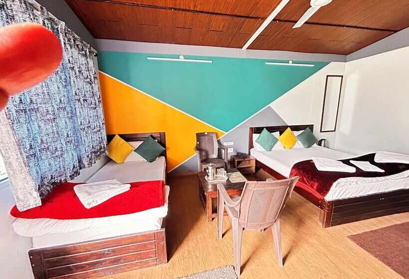 בית מלון כפרי Kedarayatih Resort