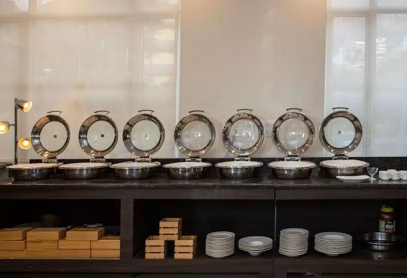 ホテル Manuni Inn   Riverside