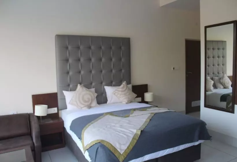 ホテル Manuni Inn   Riverside