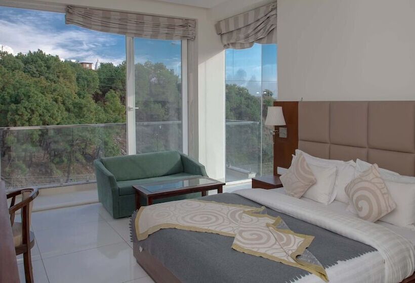 בית מלון כפרי Manuni Inn Riverside