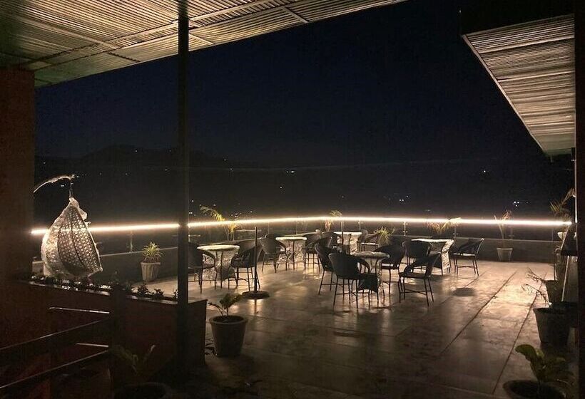 בית מלון כפרי P.vee Resorts