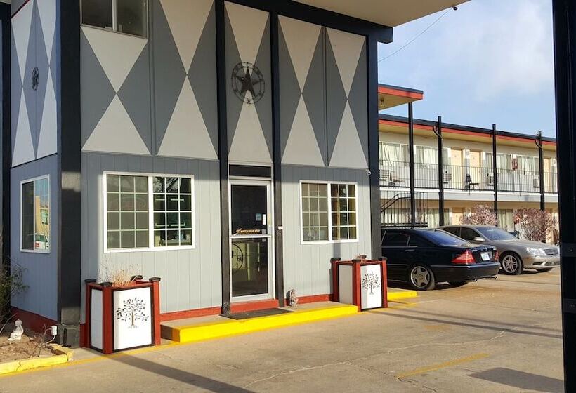 ホテル Skypalace Inn & Suites Hutchinson