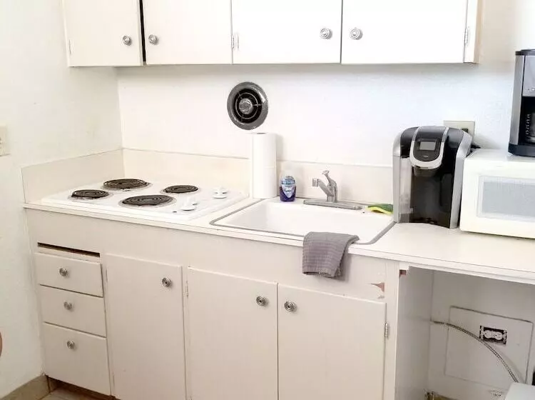 ホテル Skypalace Inn & Suites Hutchinson