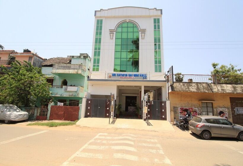 בית מלון כפרי Sri Sathiya Sai Residency