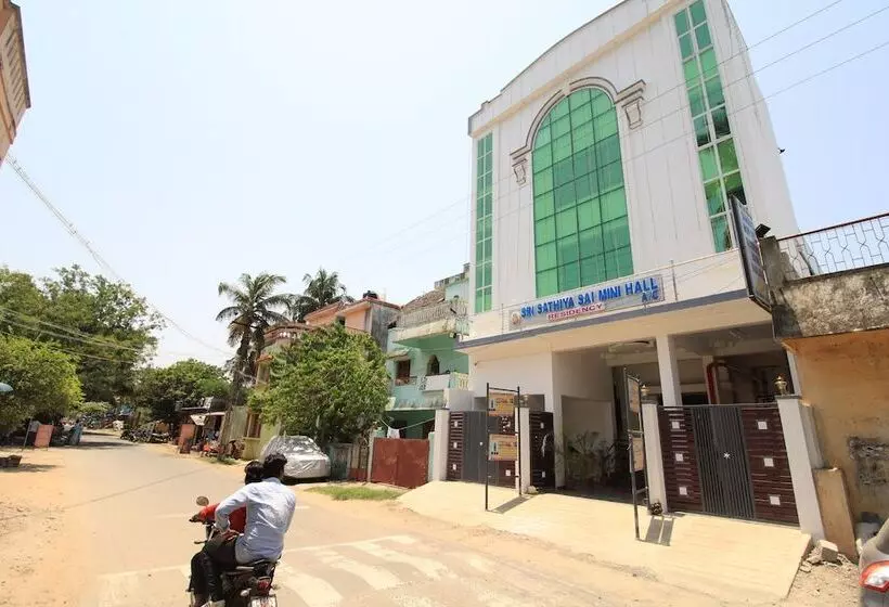 Hotelli Sri Sathiya Sai Residency