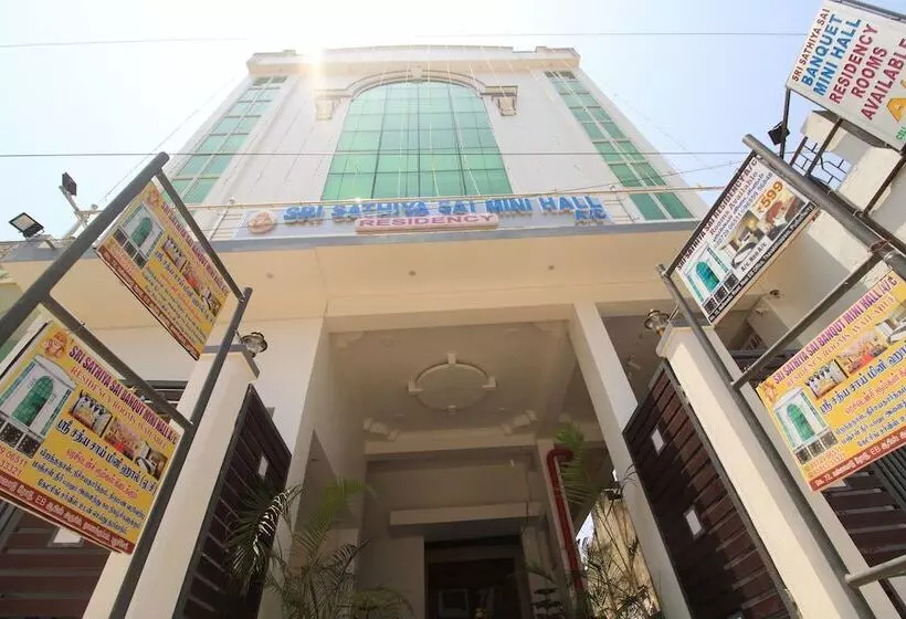 Hotelli Sri Sathiya Sai Residency