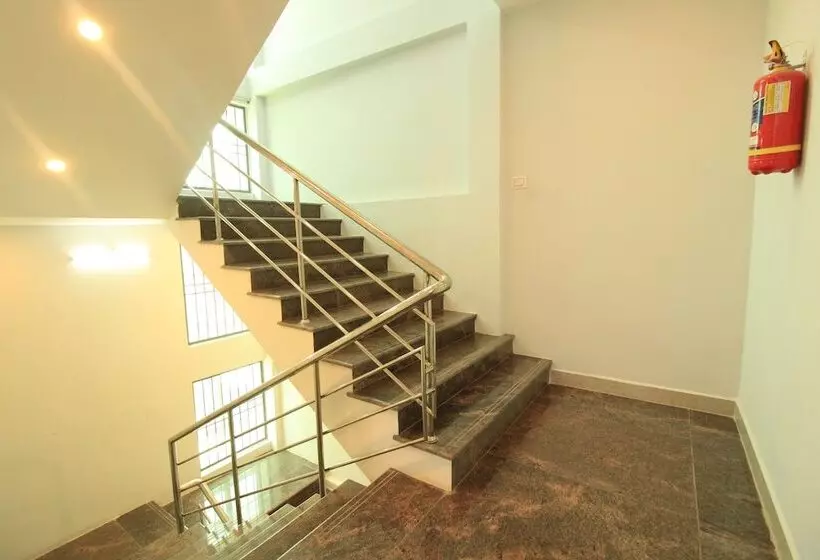 Hotelli Sri Sathiya Sai Residency