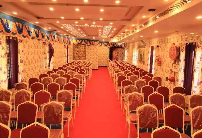 Hotelli Sri Sathiya Sai Residency