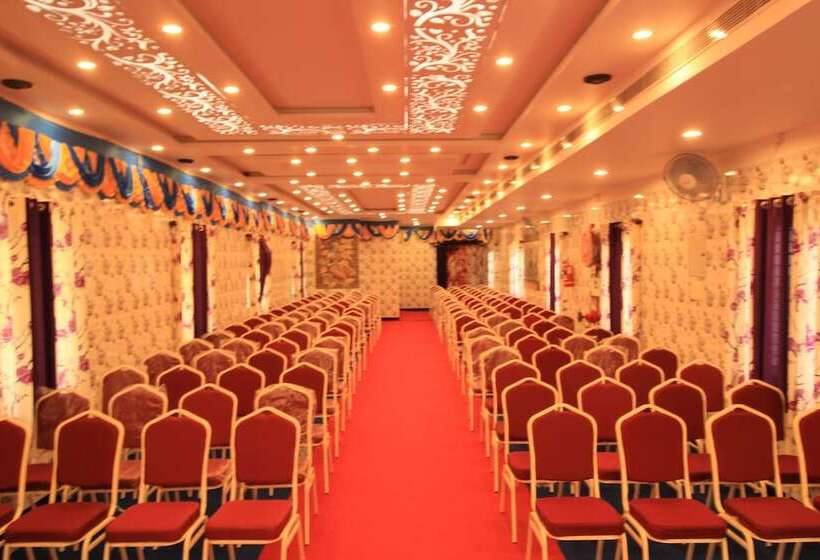 בית מלון כפרי Sri Sathiya Sai Residency