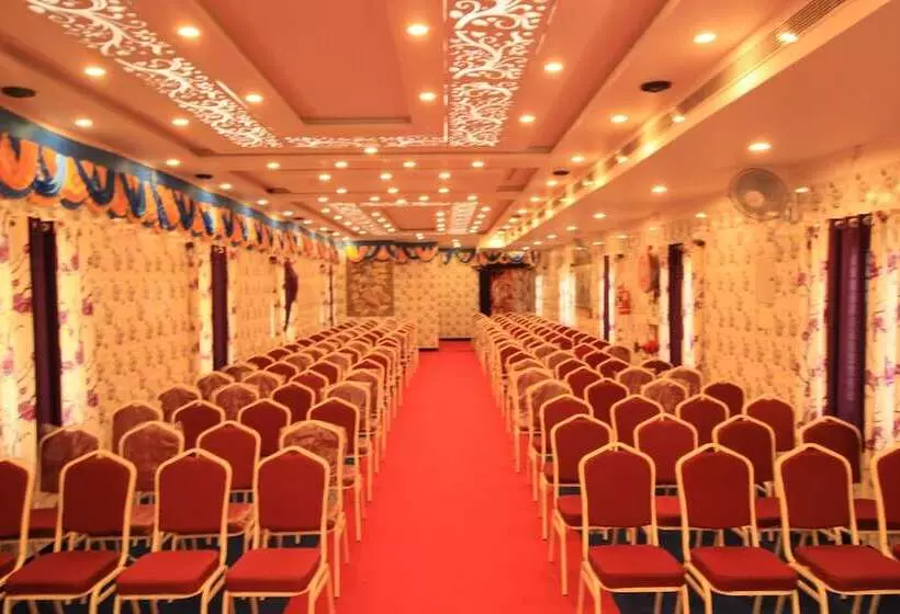 Hotelli Sri Sathiya Sai Residency