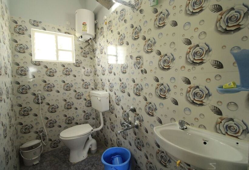 בית מלון כפרי Sri Sathiya Sai Residency