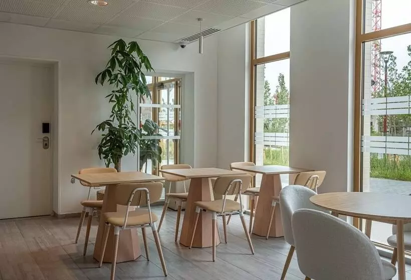 Hotelli The Originals Boutique Hôtel Amiens Sud