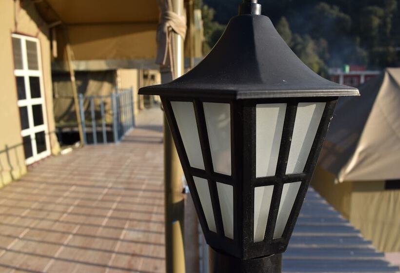 ペンション Camp Cedar