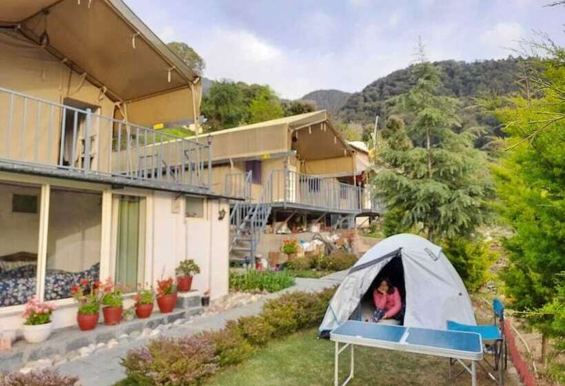 ペンション Camp Cedar