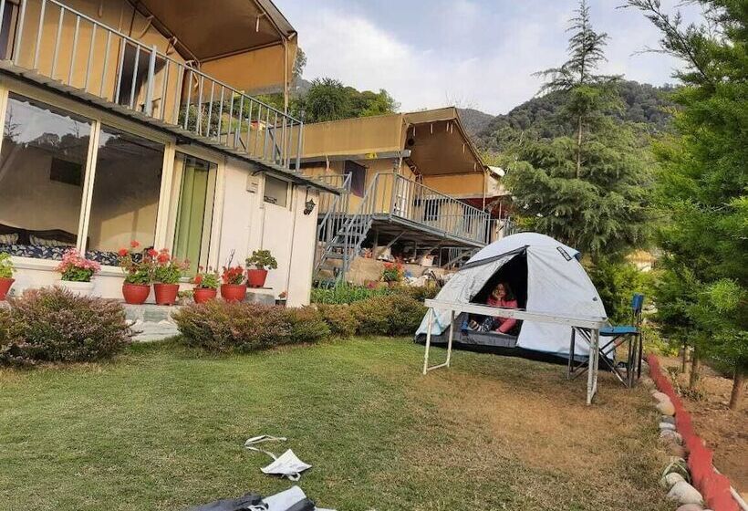 ペンション Camp Cedar