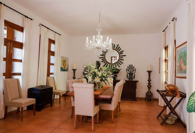 پانسیون Casa Morales Hotel Boutique Tlaquepaque