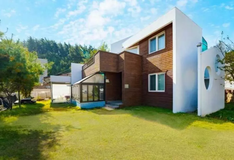 ペンション Daebudo Sunshine Kids Poolvilla