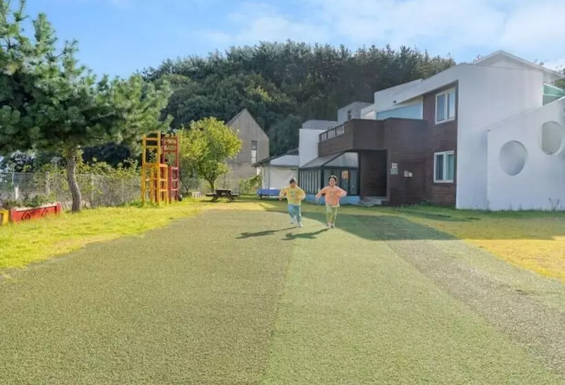 ペンション Daebudo Sunshine Kids Poolvilla