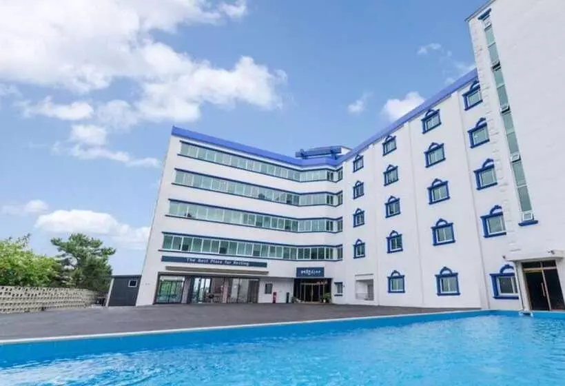 پانسیون Jebudo Kerensia Resort