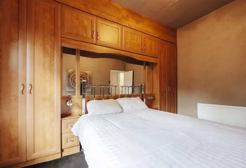 ペンション Luxury Town House