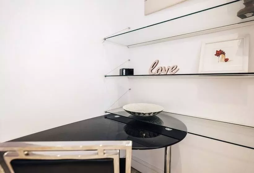 ペンション Luxury Town House